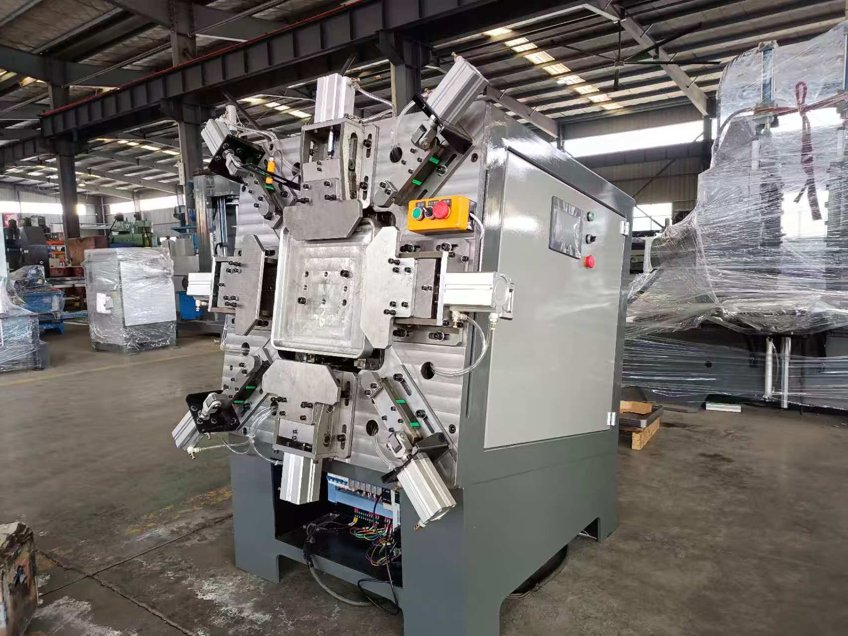 CNC flanging machine for square drums